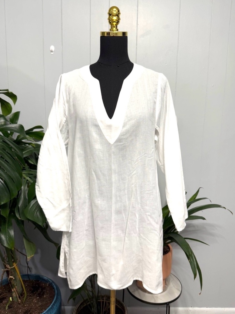 #17) CP Shades White V-Neck Cotton Tunic with Balloon Sleeves